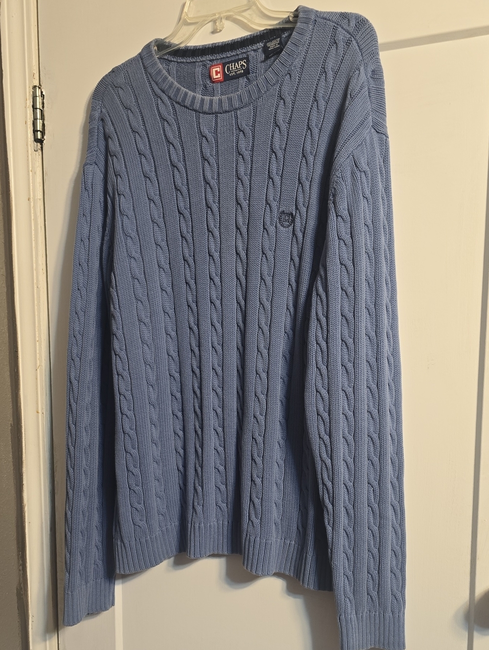 Chaps Men’s Powder Blue Cable Knit Crewneck Sweater